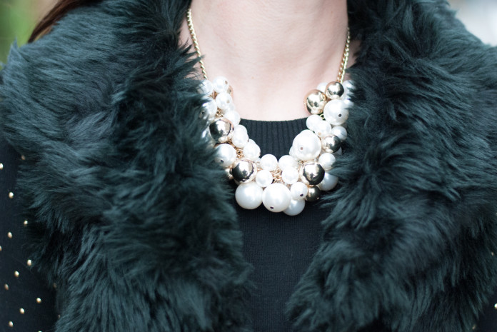 Holiday Faux Fur & Pearls (pearls)_edited-1