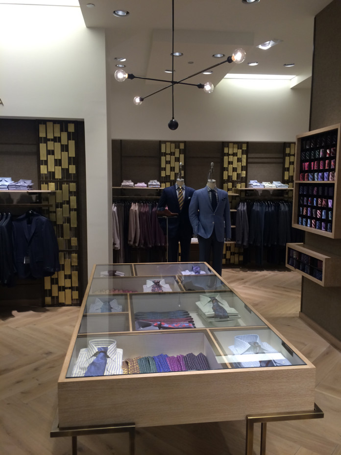 Skas_Mens_Store_Display